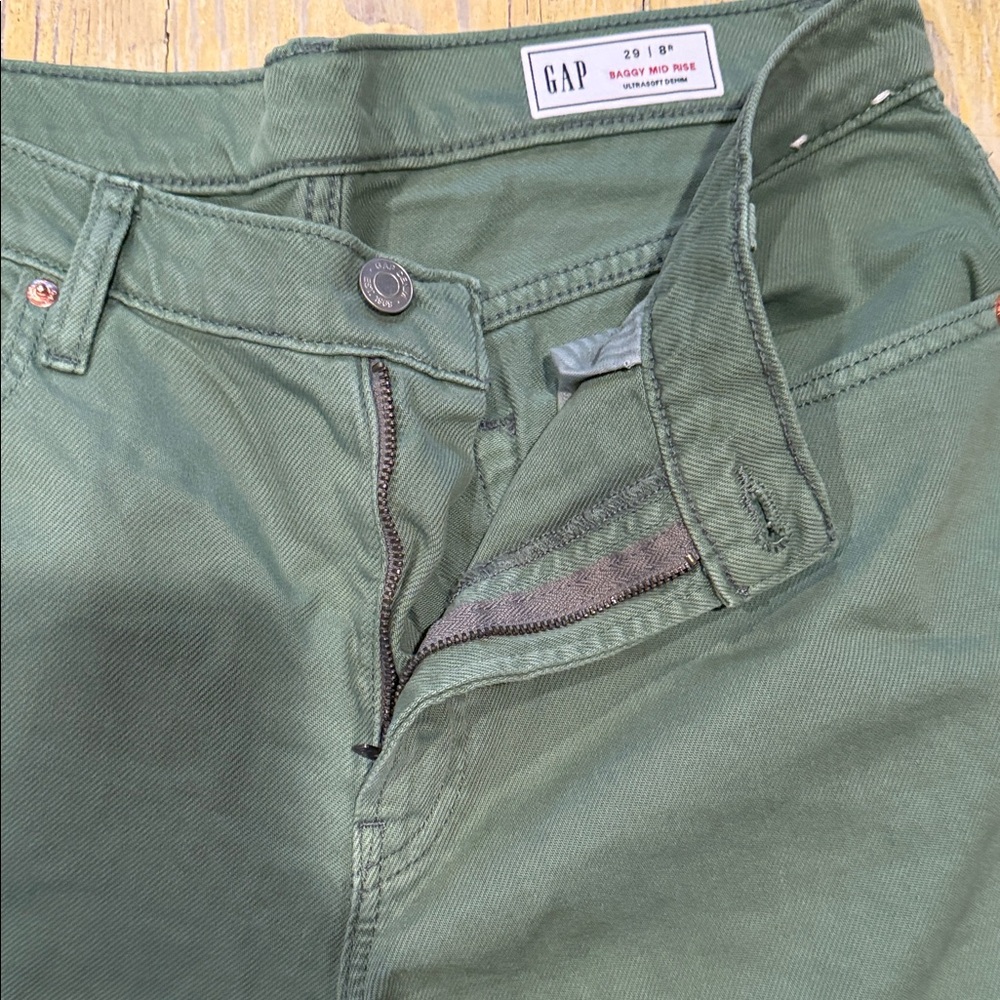 GAP Women's Green Flare Jeans - Picture 5 of 7